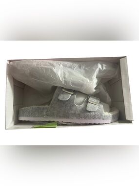 Olivia Miller Women’s Gray Double-Buckle Slide Sandals